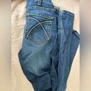 Size 27 dark wash ariat jeans